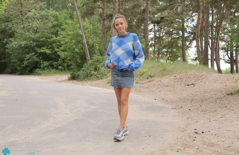 Лола, 23